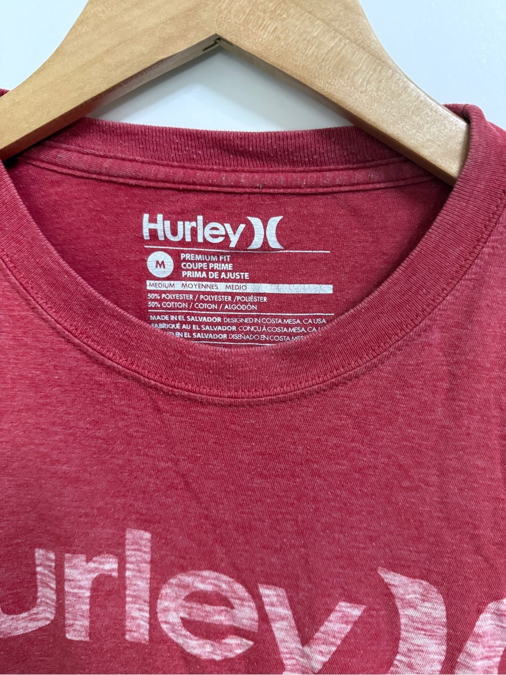 Hurley Red Crew Neck Logo Short Sleeve Tee - Picture 2 of 3